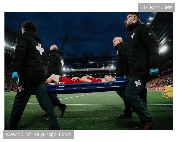 若塔世界杯备战：边路冲刺接应与回防双向演练