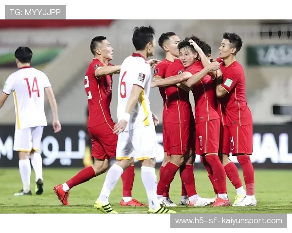 国足阵容调整引球迷热议，国足2022阵容