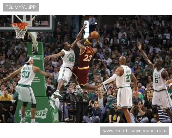 湖人队迎战苦战,争取季后赛席位,湖人队赛季比赛结果 湖人队迎战苦战,争取季后赛席位,湖人队赛季比赛结果