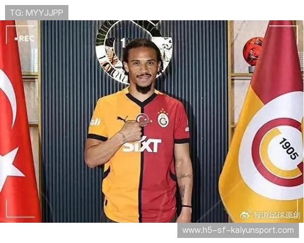 加拉塔萨雷女足杨莉娜前插接应,低平球横扫门前 加拉塔萨雷女足杨莉娜前插接应,低平球横扫门前